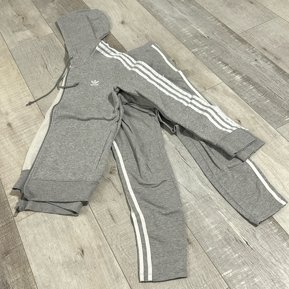Adidas matching tights/zip up